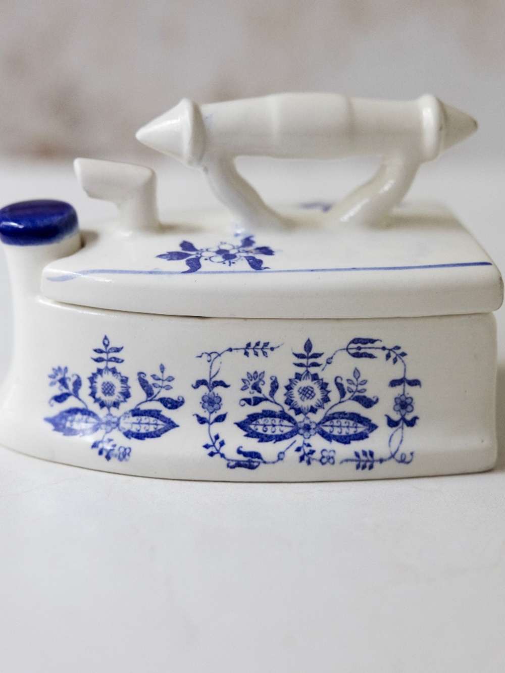 Vintage white blue ceramic large trinket box shaped like old-fashioned iron
